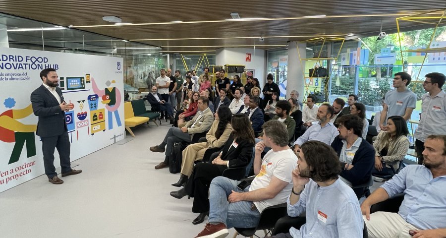 Ángel Niño inaugura el Startup Day de MFIH